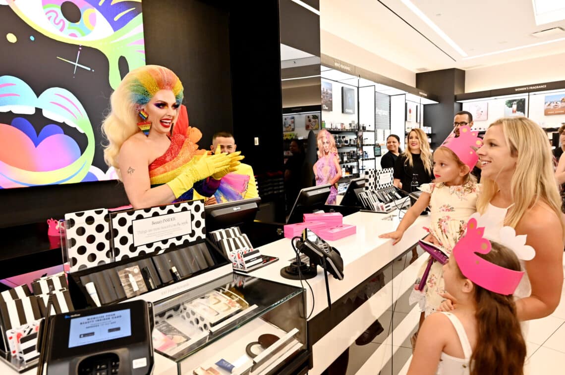 more anastasia beverly hills is now at sephora and i may die
