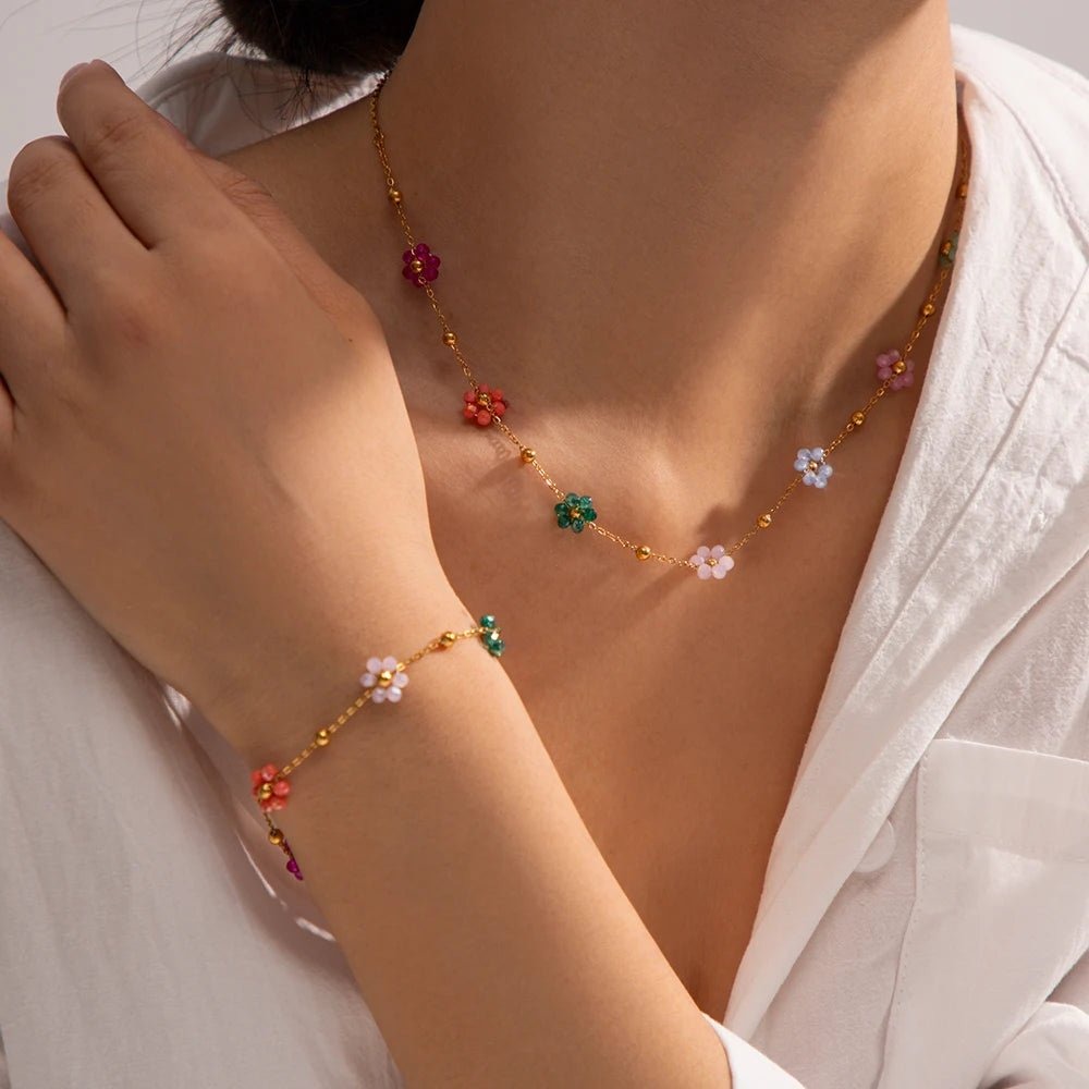 Fresh Colors And Delicate Jewelry